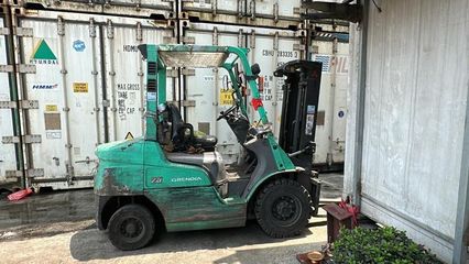 深圳货物发香港？香港利勤通运教你用拖车运输省时高效